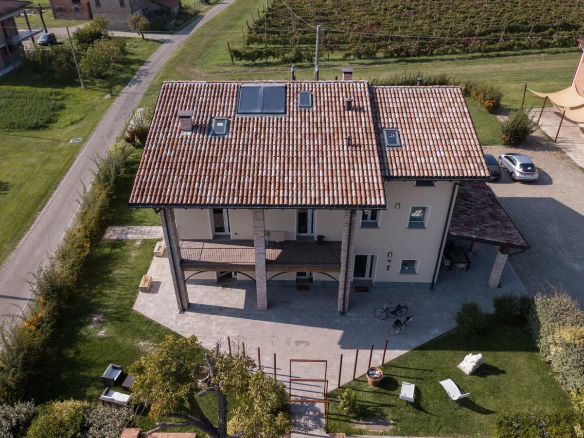 La Piccola Torre Bed & Breakfast Scandiano Exterior photo